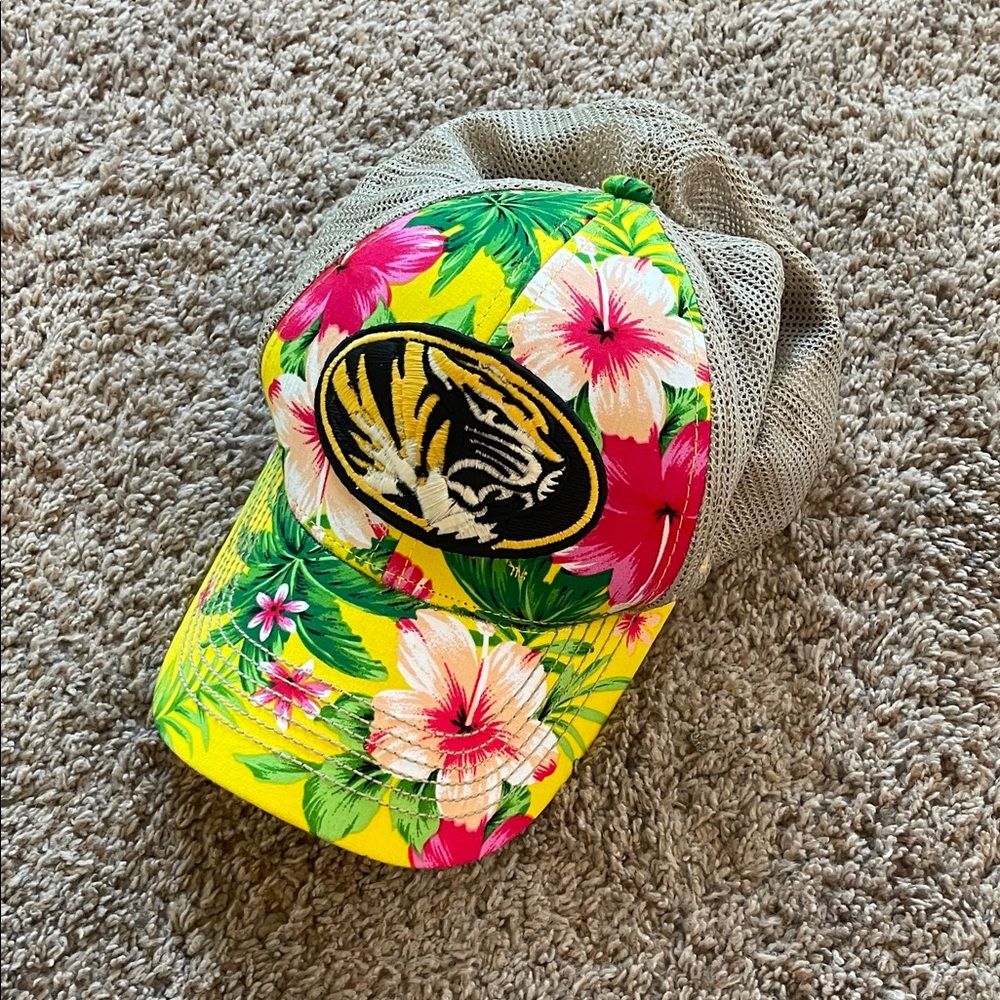 Mizzou Top of the World Floral Cap with Tiger Patch B153